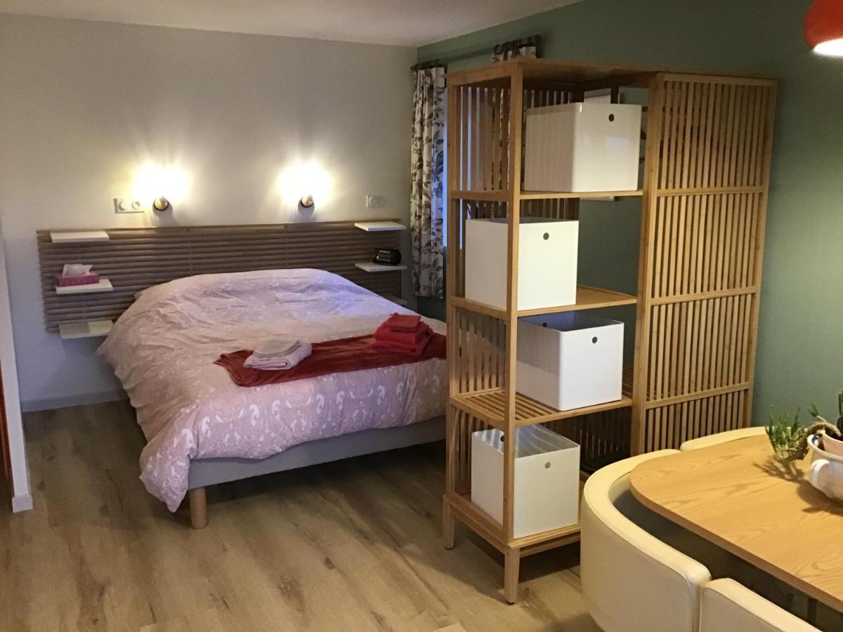 La Mazille , Cossy Vakantiestudio Met Zwembad In Zuid-Bourgogne Anglure-sous-Dun Bagian luar foto