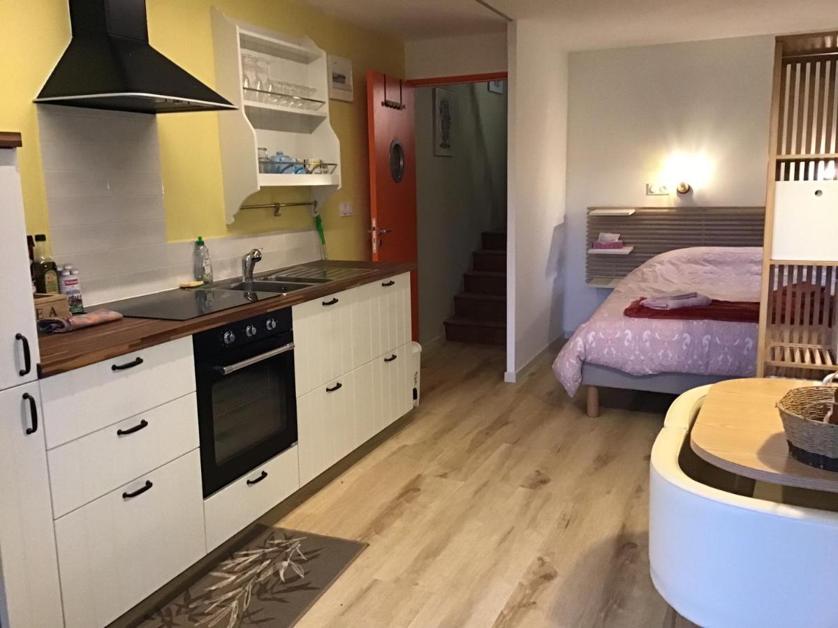 La Mazille , Cossy Vakantiestudio Met Zwembad In Zuid-Bourgogne Anglure-sous-Dun Bagian luar foto